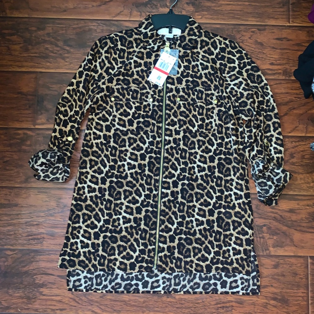 NWT Michael Kors blouse. Sz XS